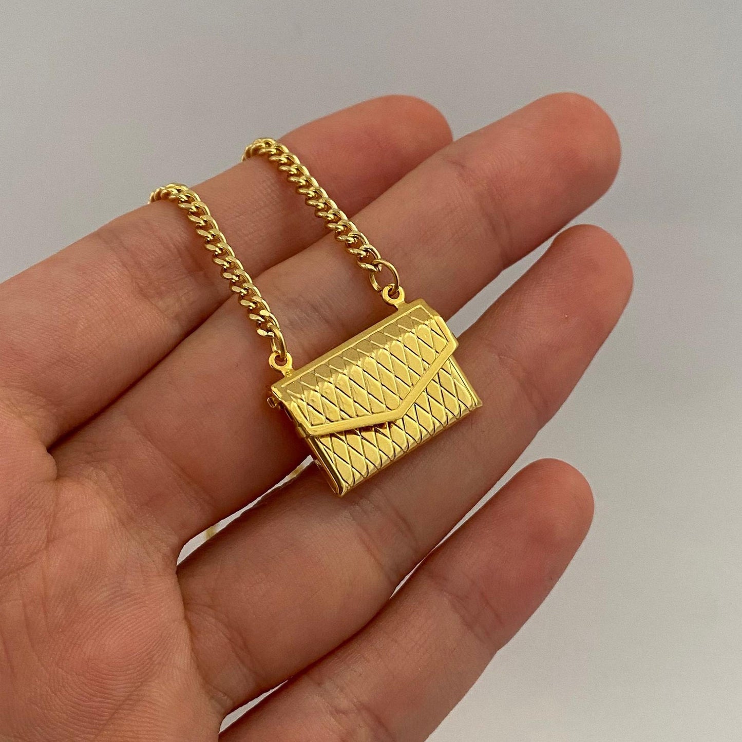 G1. European Necklace, Love Photo Box Pendan Envelope Necklace